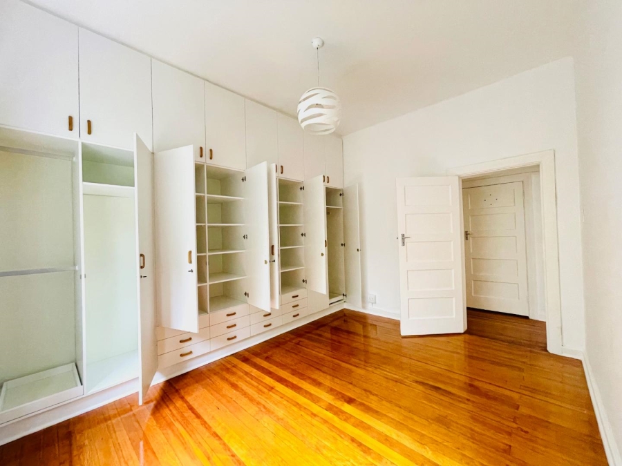 To Let 2 Bedroom Property for Rent in Vredehoek Western Cape